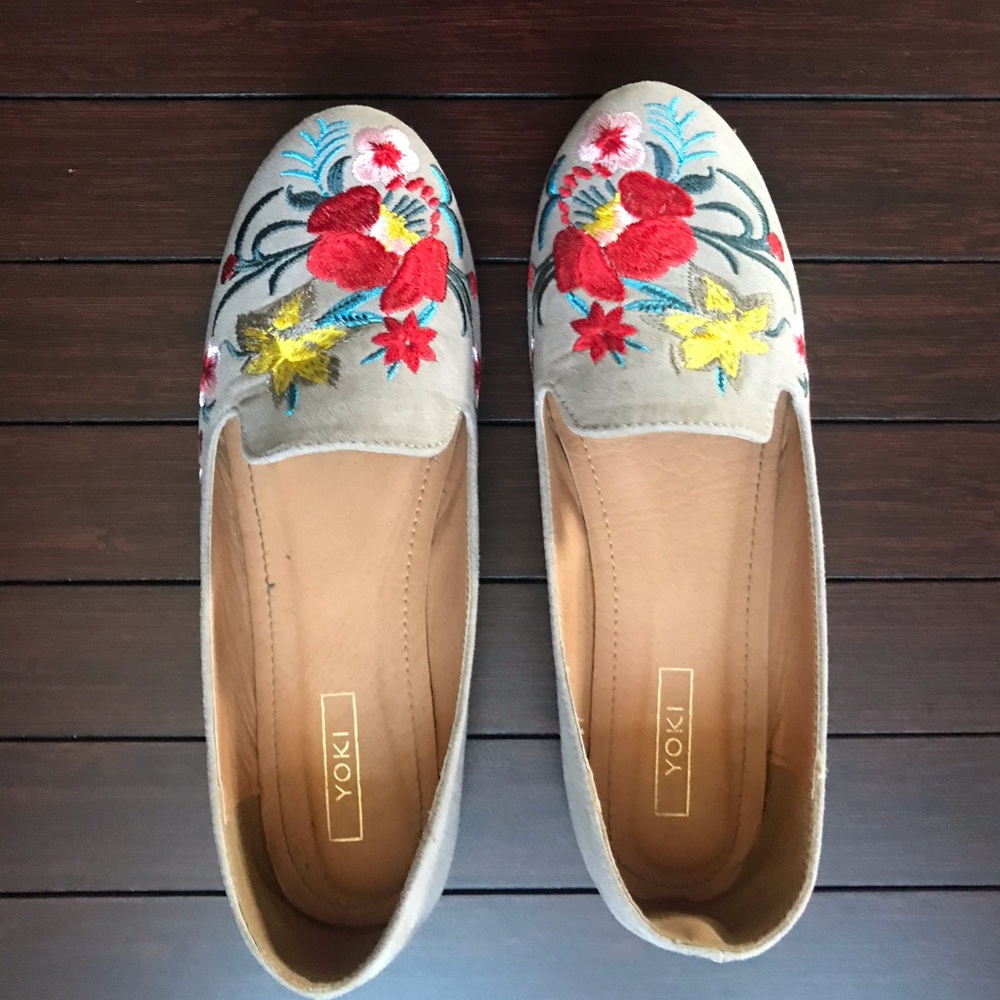Embroidered flats